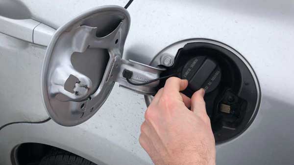 Replace A Damaged Or Worn Gas Cap