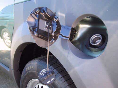Rules and Regulations On Driving Without A Gas Cap